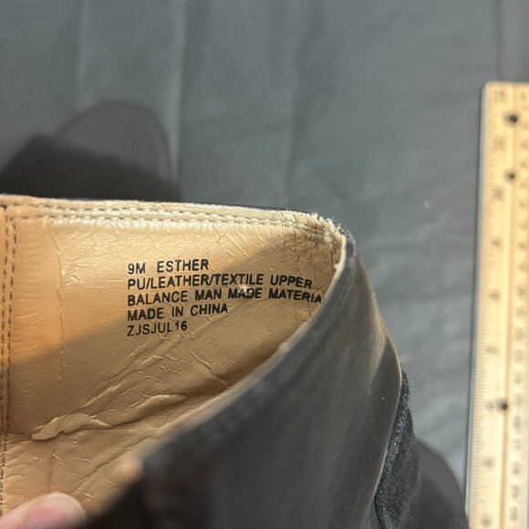 Kensie Eshter suede and leather peep-toe ankle booties 9M - Picture 6 of 9